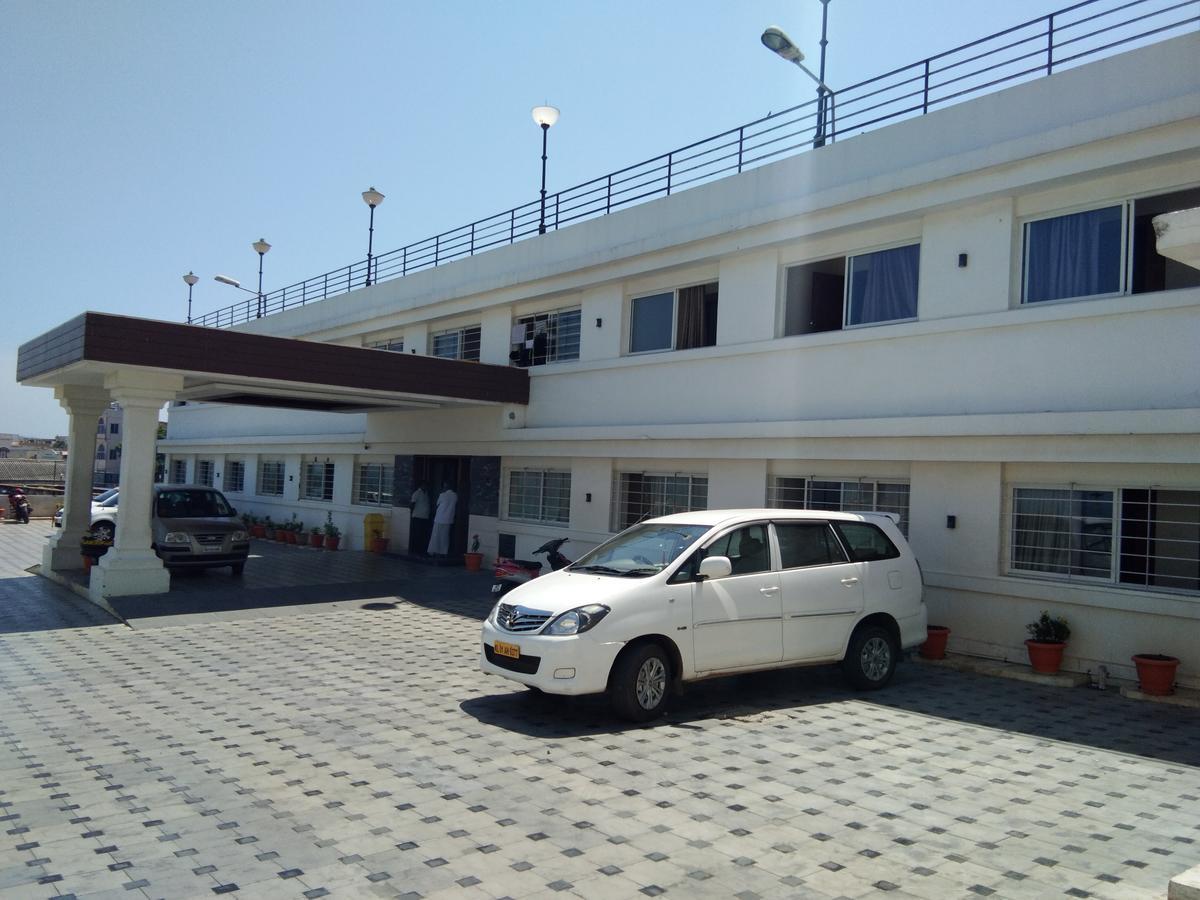 Hotel Sea Face Kânyâkumârî Extérieur photo