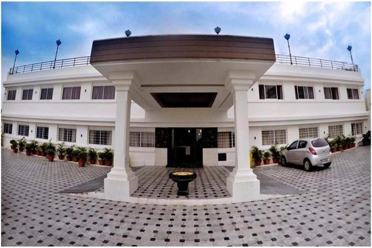 Hotel Sea Face Kânyâkumârî Extérieur photo